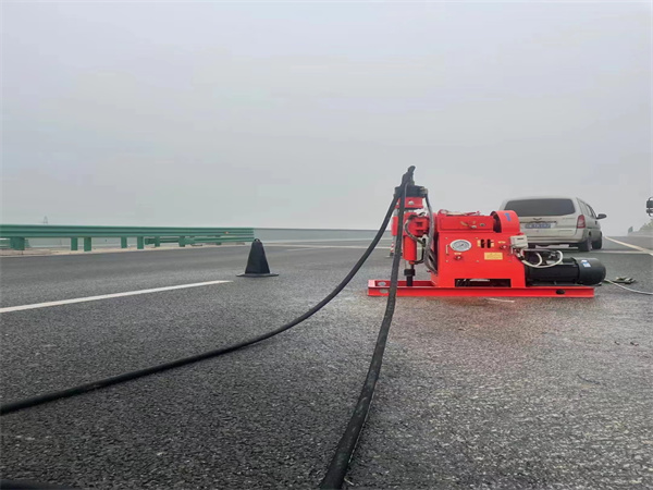 灵台马路路基路面开裂下沉注浆加固灌浆